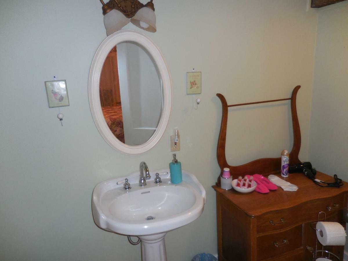 Newhouse Family Inn Lewisville Экстерьер фото